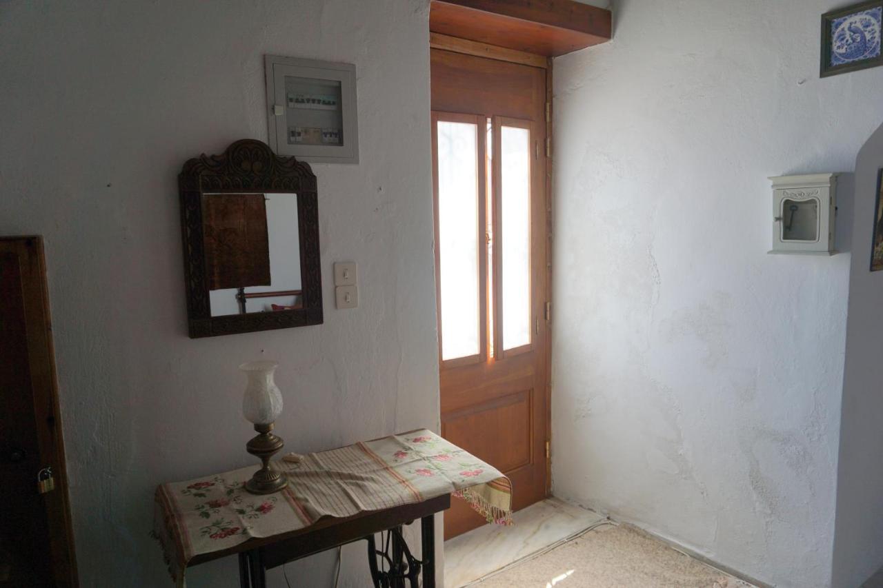 הוילה House In Skyros With An Amazing Sea View מראה חיצוני תמונה