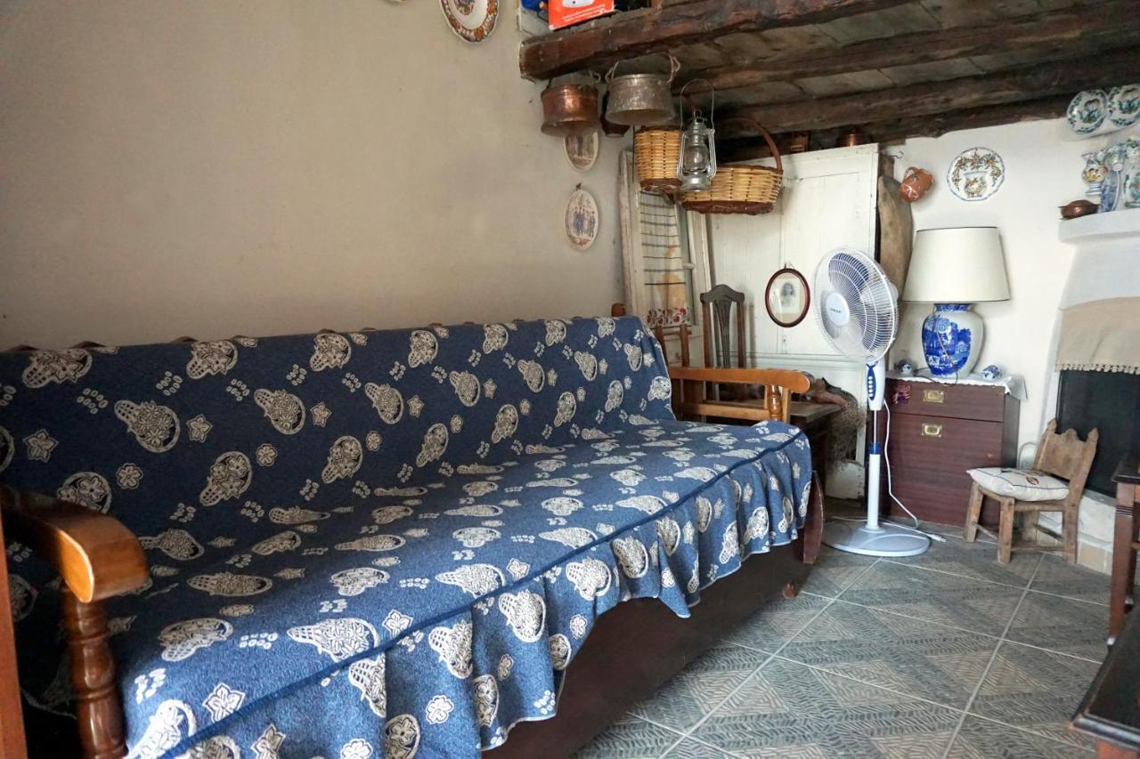הוילה House In Skyros With An Amazing Sea View מראה חיצוני תמונה